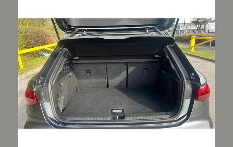 Begagnad Audi S3 Sportback Performance 310 HK (228 kW) 2021 Grå Halvkombi