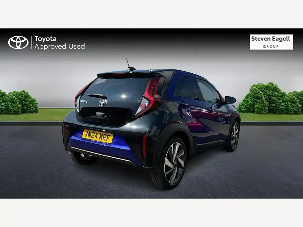 Used Toyota Aygo X 72 HP (52 kW) 2024 Blue SUV