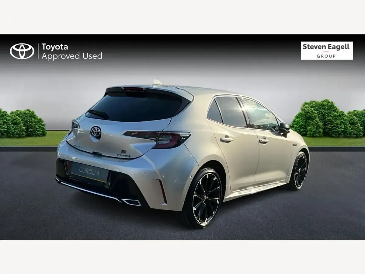 Used Toyota Corolla Sport 122 HP (89 kW) 2020 Silver Hatchback