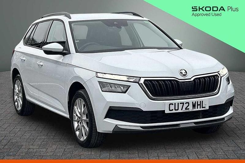 Used Skoda Kamiq SE Drive 147 HP (108 kW) 2022 Moon white metallic SUV