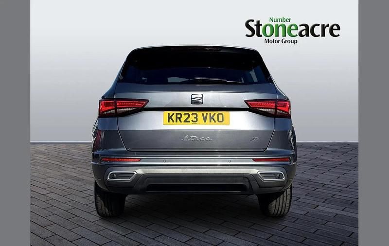 Begagnad Seat Ateca FR 150 HK (110 kW) 2023 Grå SUV