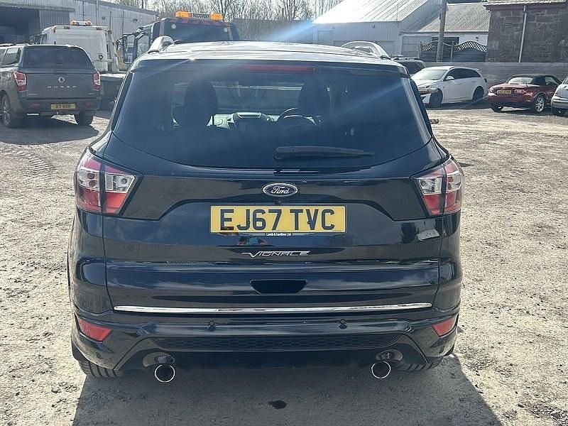 Second-hand Ford Kuga Vignale 180 CP (132 kW) 2017 Negru SUV