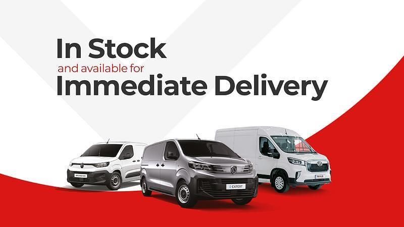 Icy white New 2025 Citroën Berlingo MPV | £19,750 (Fair price) - Image 1/4