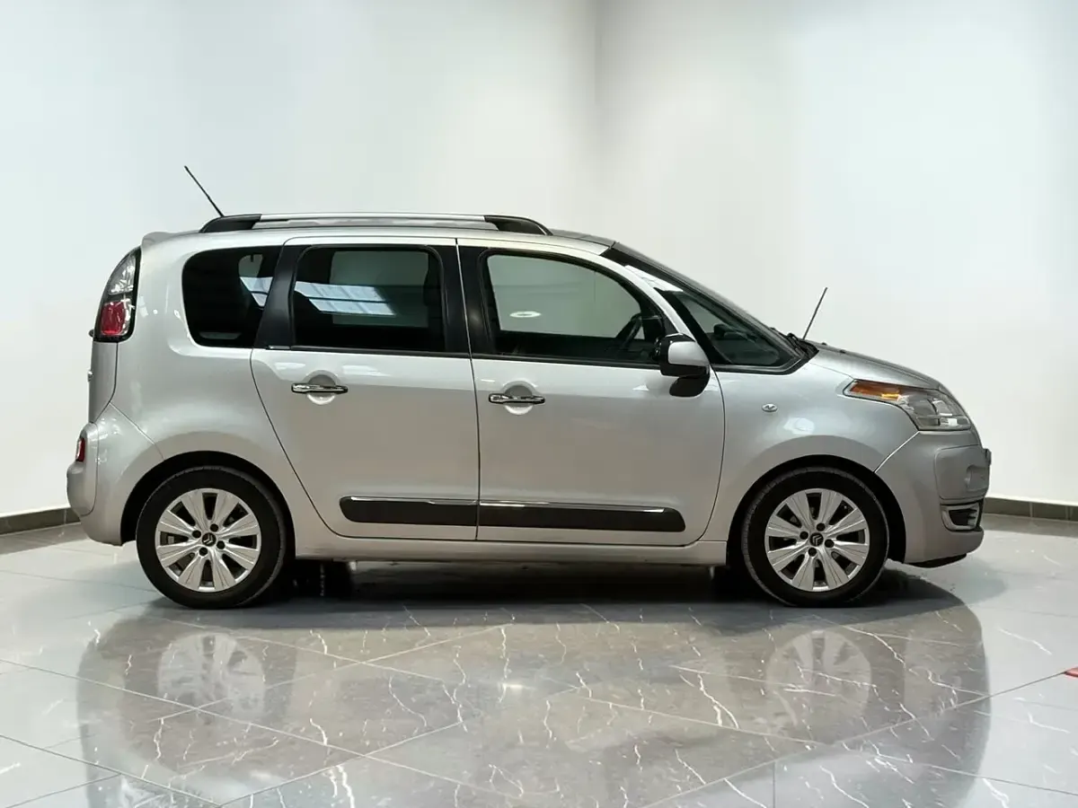 Used Citroën C3 Picasso Exclusive 110 HP (80 kW) 2010 Silver MPV