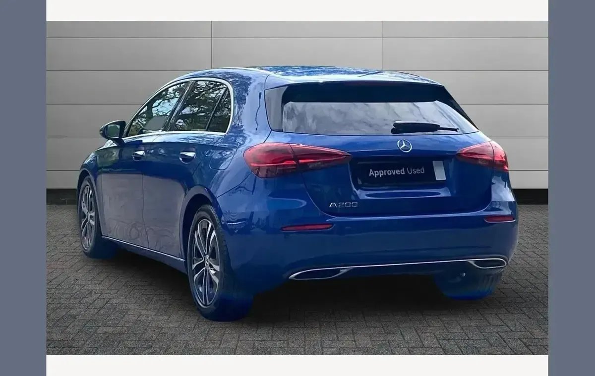Used Mercedes A200 Executive 161 HP (118 kW) 2024 Blue Hatchback