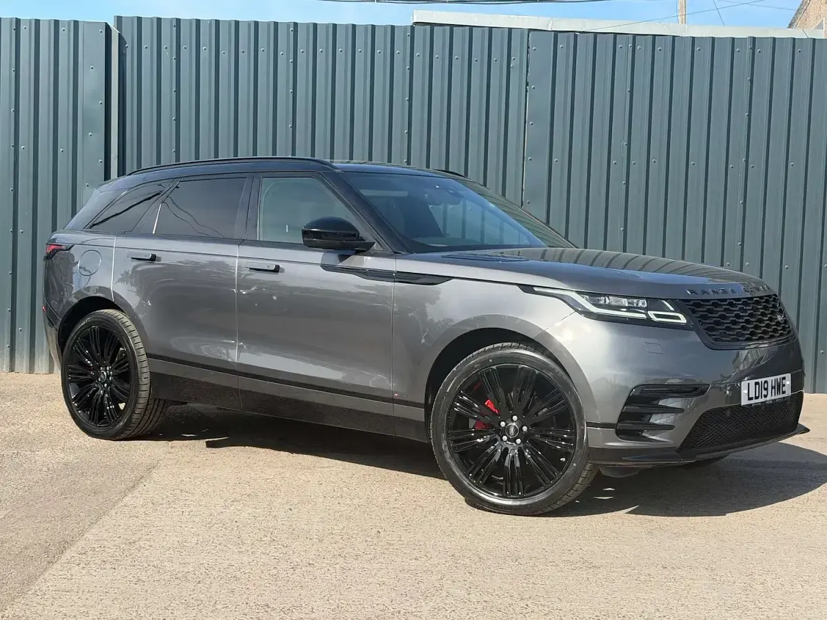 Used Land Rover Range Rover Velar R-Dynamic 241 HP (177 kW) 2019 SUV