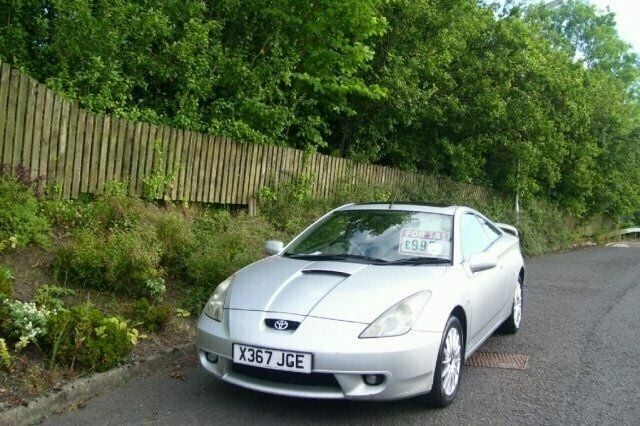 Used Toyota Celica 140 HP (102 kW) 2000 Hatchback