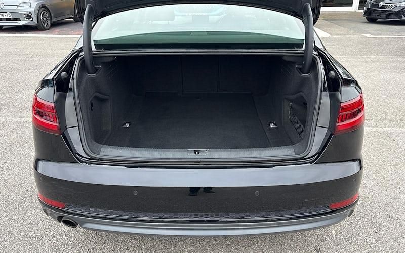 Used Audi A4 S-Line 150 HP (110 kW) 2018 Black Sedan