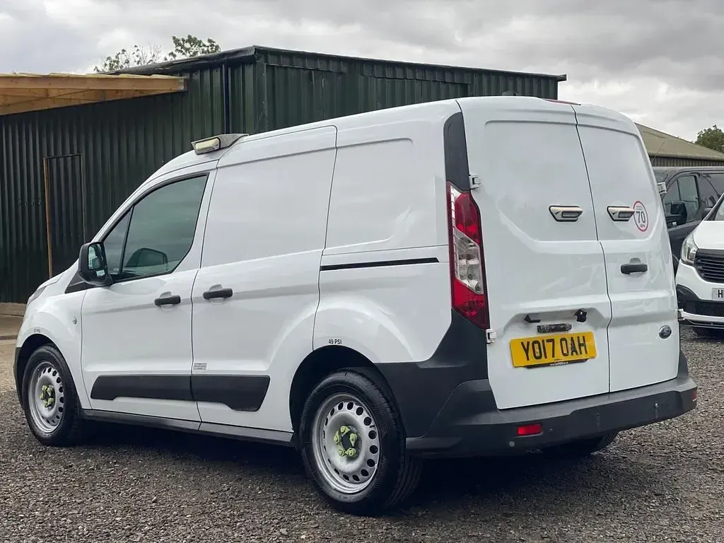Used Ford Transit 100 HP (73 kW) 2017 White Van
