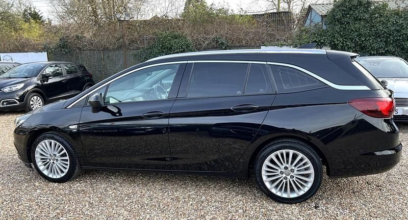 Used Vauxhall Astra Elite 2018 Black Estate