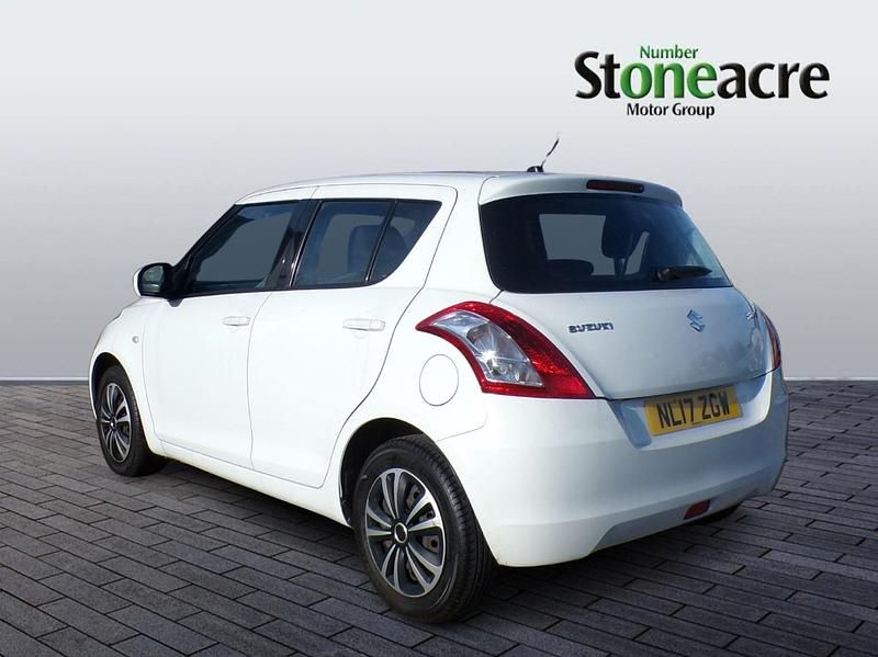 Used Suzuki Swift 94 HP (69 kW) 2017 White Hatchback