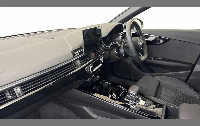 Used Audi A4 Black Edition 147 HP (108 kW) 2024 Black Estate