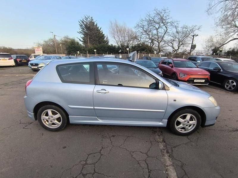 Used Toyota Corolla 110 HP (80 kW) 2006 Blue Hatchback