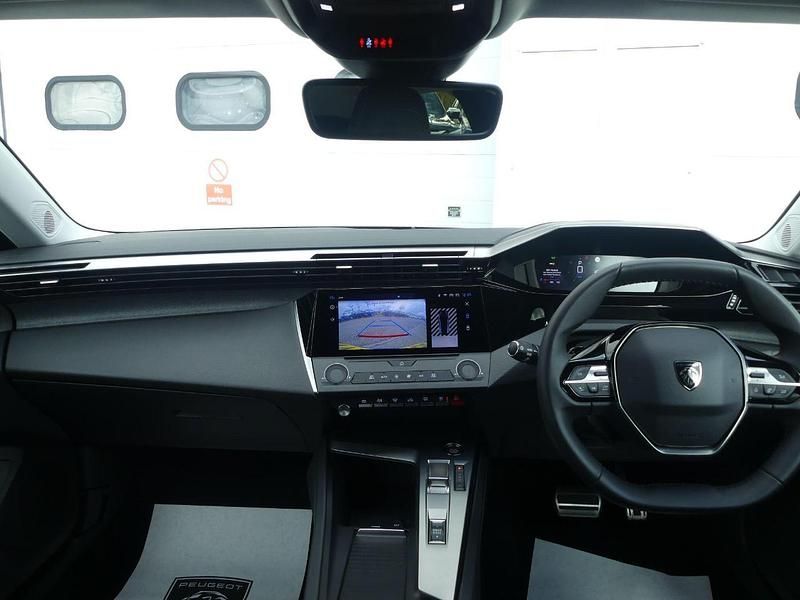 Used Peugeot 308 Allure 134 HP (98 kW) 2025 White Hatchback