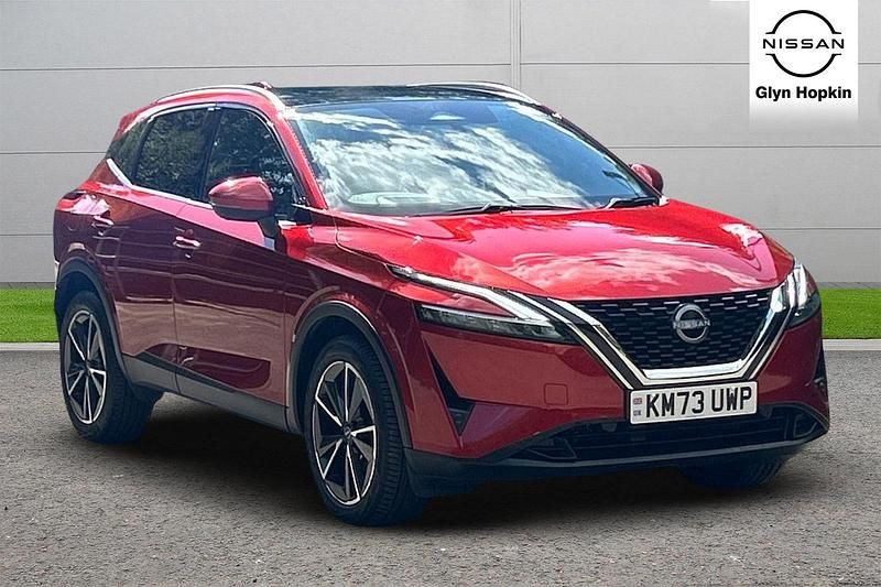 Red Used 2023 Nissan Qashqai Tekna SUV | £21,622 (Expensive) - Image 1/4