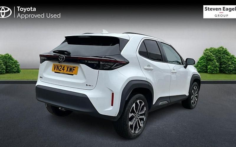 Used Toyota Yaris Hybrid Design 116 HP (85 kW) 2026 Estate