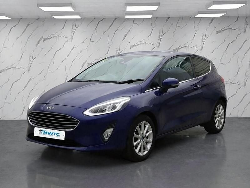 Used Ford Fiesta Titanium 100 HP (73 kW) 2017 Blue Hatchback