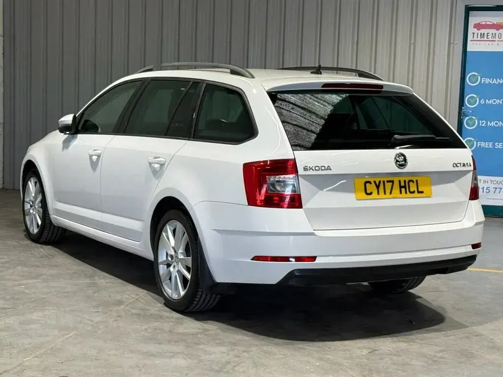 Used Skoda Octavia SE L 115 HP (84 kW) 2017 White Estate
