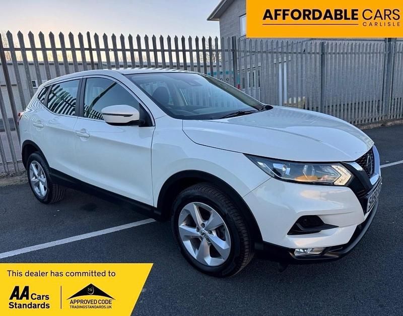 Used Nissan Qashqai Acenta Premium 115 HP (84 kW) 2018 White SUV