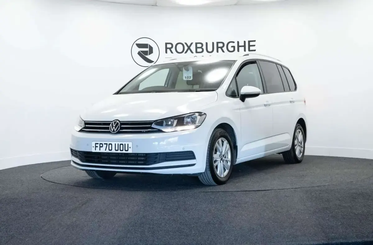 Usado VW Touran SE 150 HP (110 kW) 2020 Branco Monovolume
