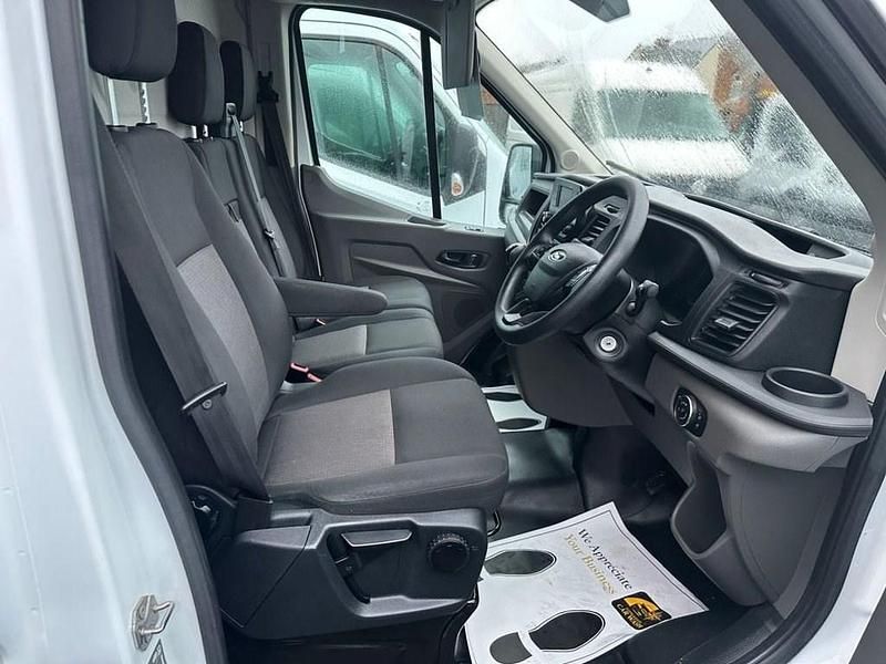 Used Ford Transit 130 HP (95 kW) 2022 White Van