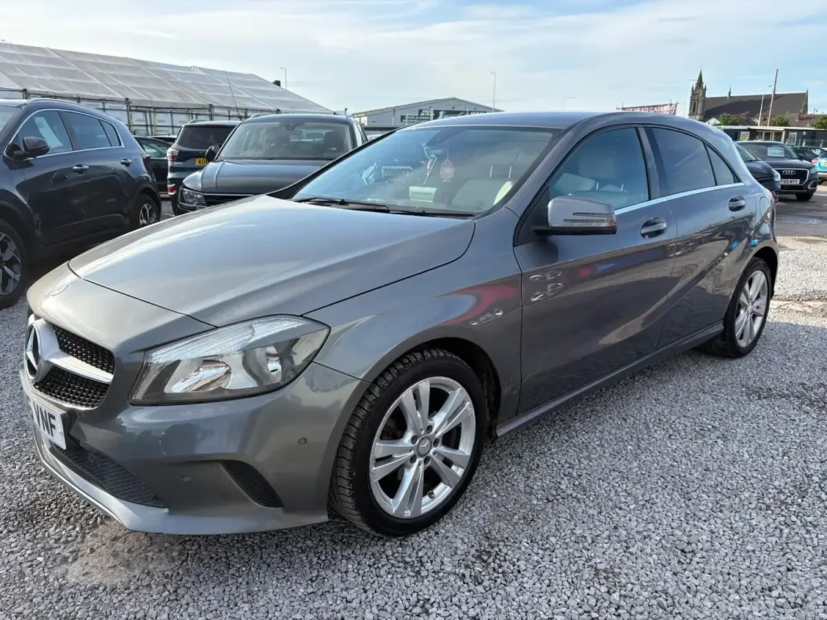 Used Mercedes A180 Executive 109 HP (80 kW) 2016 Grey Hatchback