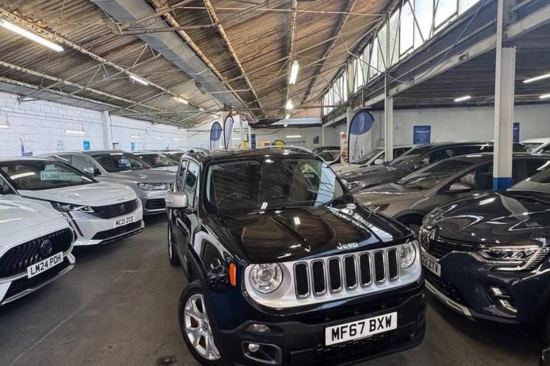 Black Used 2017 Jeep Renegade Limited SUV | £7,995 (Fair price) - Image 1/1