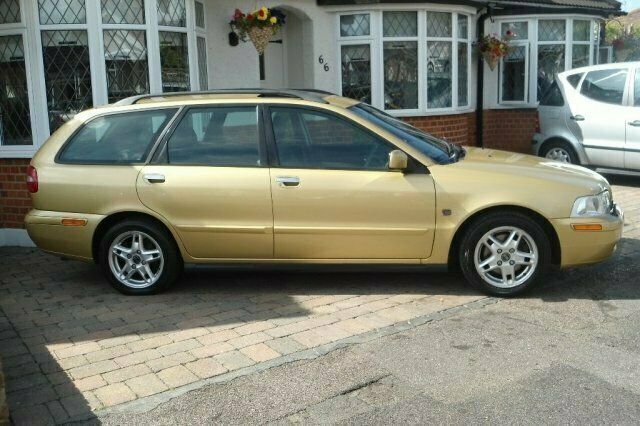 Used Volvo V40 2002 Estate