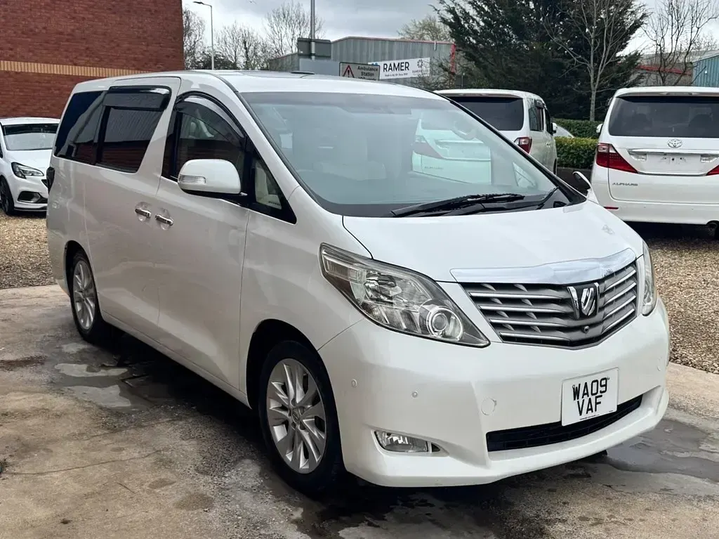 Used Toyota Alphard 2009 MPV