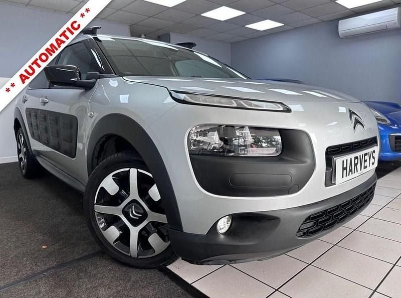 Used Citroën C4 Cactus Flair 100 HP (73 kW) 2017 Silver Hatchback