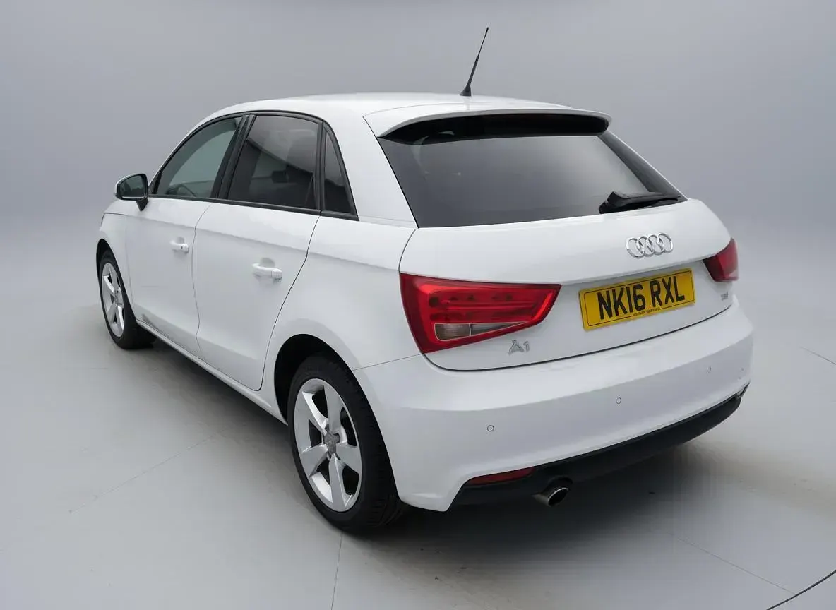 Used Audi A1 Sport 116 HP (85 kW) 2016 White Hatchback