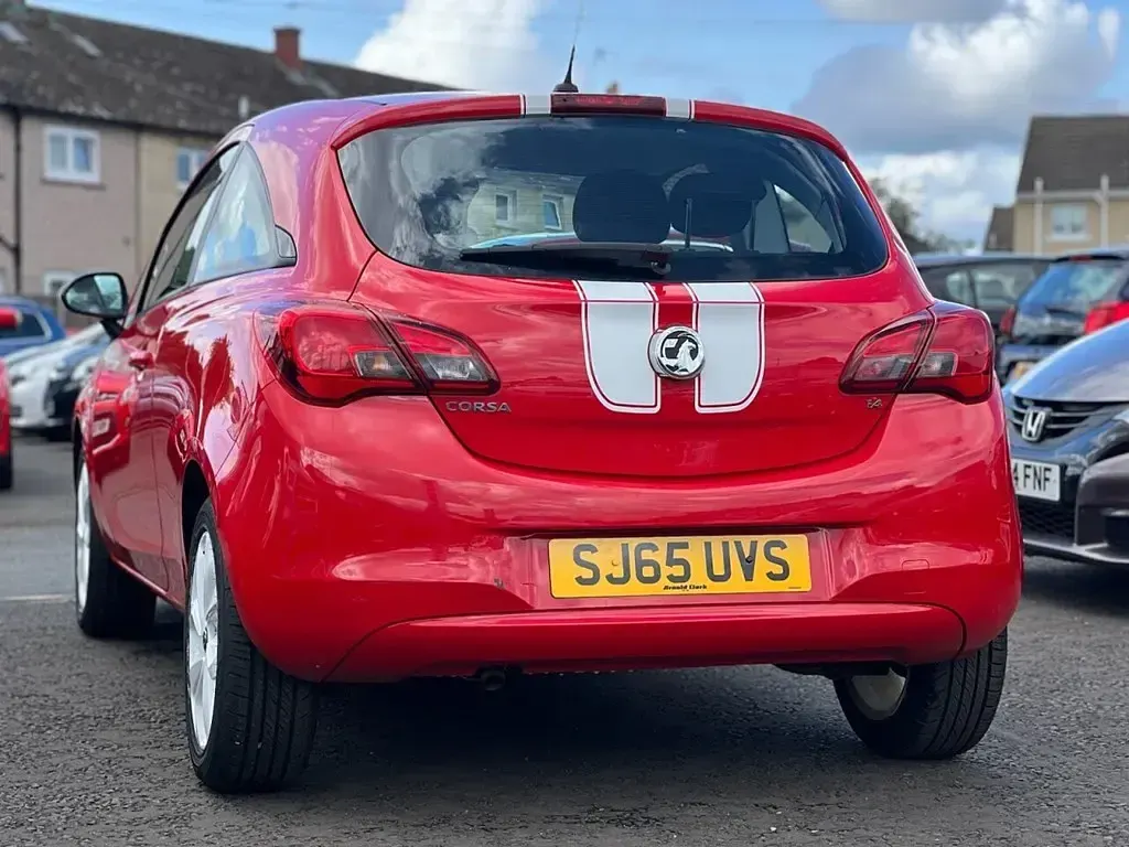 Used Vauxhall Corsa 89 HP (65 kW) 2015 Red Hatchback