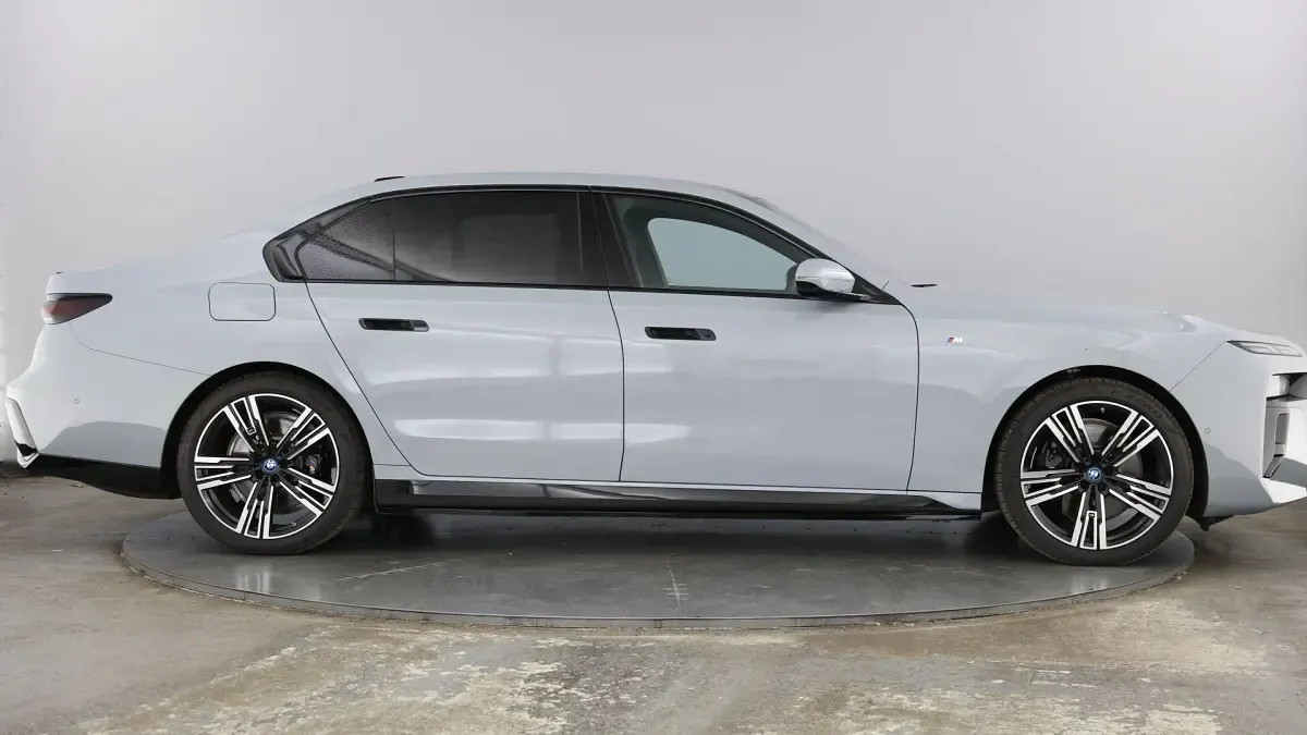Used BMW i7 M Sport 394 kW (537 HP) 2023 Grey Sedan