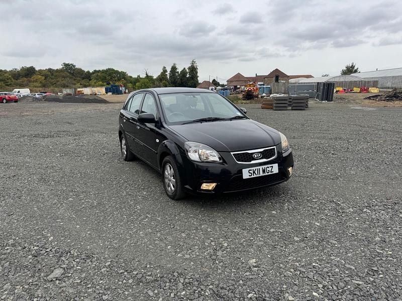 Black Used 2011 Kia Rio Hatchback | £2,250 (Good price) - Image 1/4