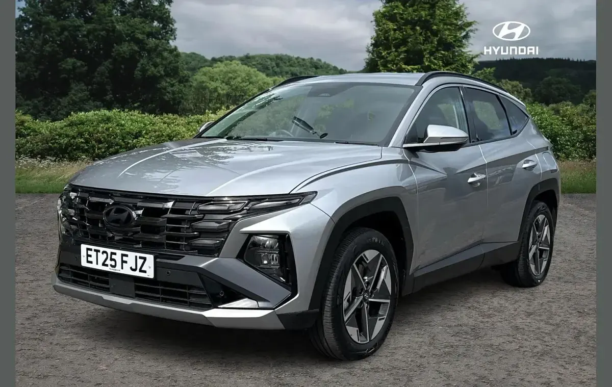 Used Hyundai Tucson Premium 248 HP (182 kW) 2025 Silver SUV