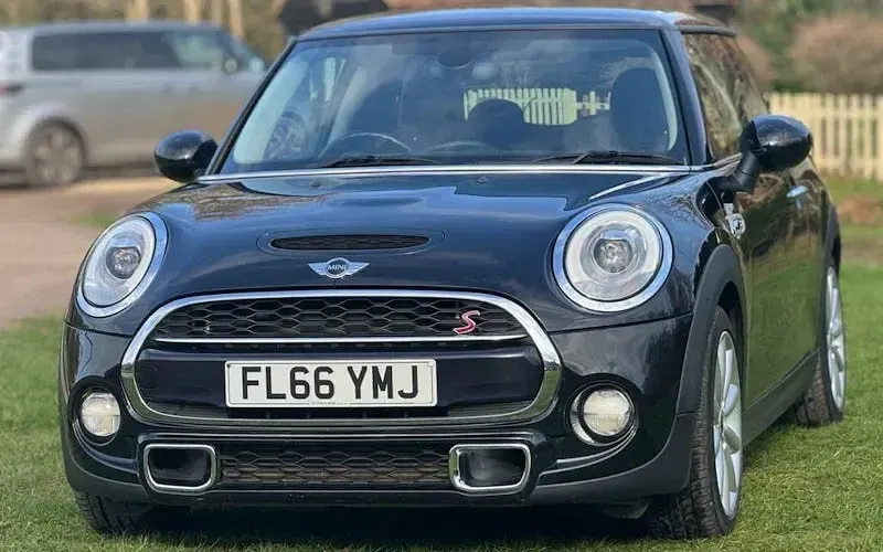 Used Mini Cooper S Hatch 192 HP (141 kW) 2016 Black Hatchback