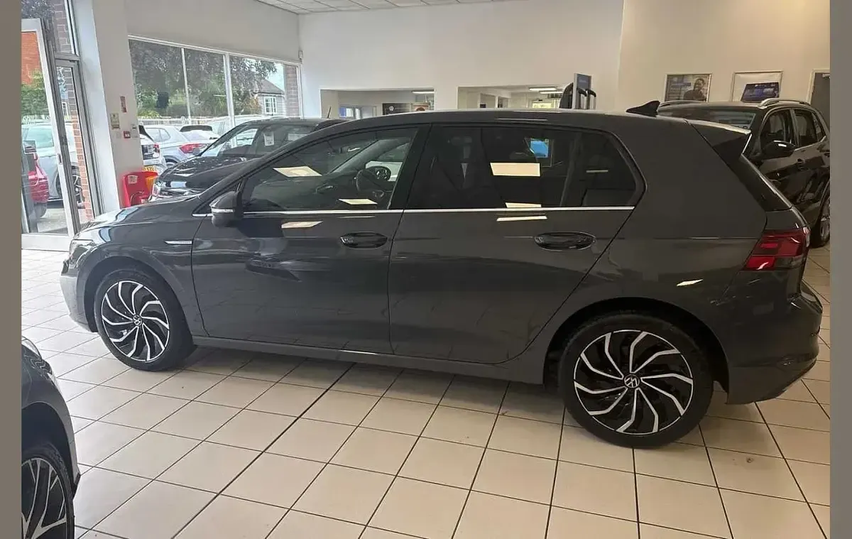 Used VW Golf VIII Edition 150 HP (110 kW) 2023 Grey Hatchback