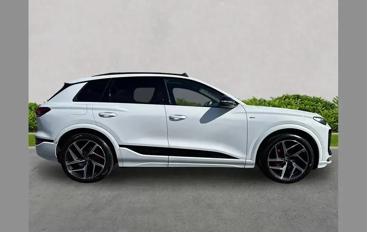 New Audi Q6 e-tron Performance 221 kW (301 HP) 2025 Other SUV