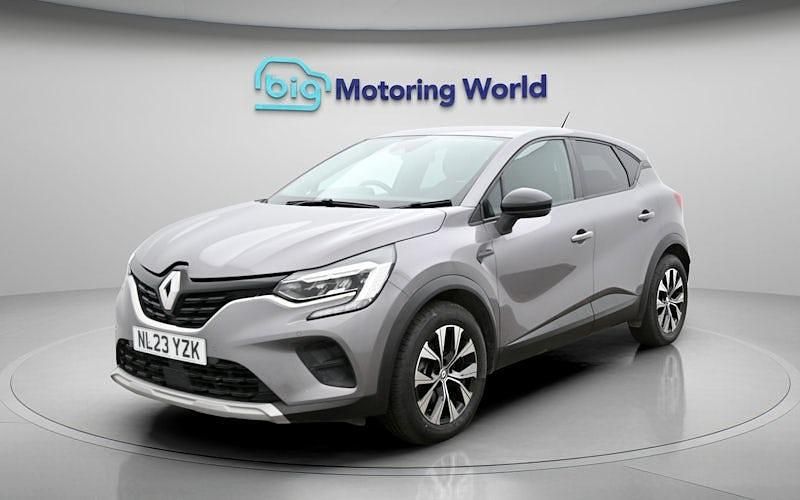 Usado Renault Captur Evolution 143 CV (105 kW) 2023 Gris SUV