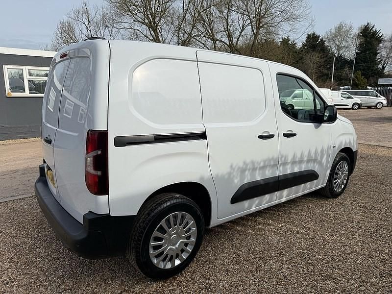 Used Toyota Proace H1 120 HP (88 kW) 2022 White MPV