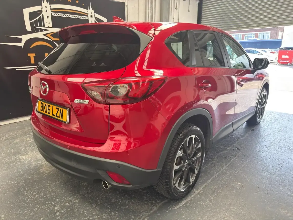 Used Mazda 6 Inclusive 175 HP (128 kW) 2016 Red Estate