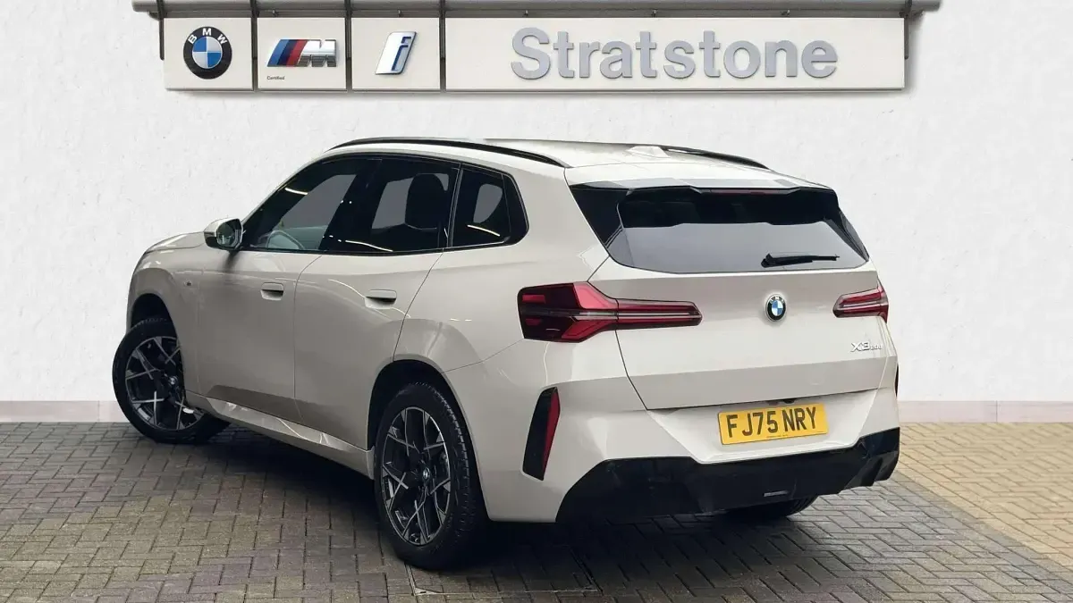 Usado BMW X3 M Sport 194 HP (142 kW) 2026 Cinzento SUV