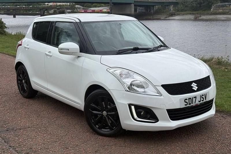 White Used 2017 Suzuki Swift SZ4 Hatchback | £5,999 (Fair price) - Image 1/1