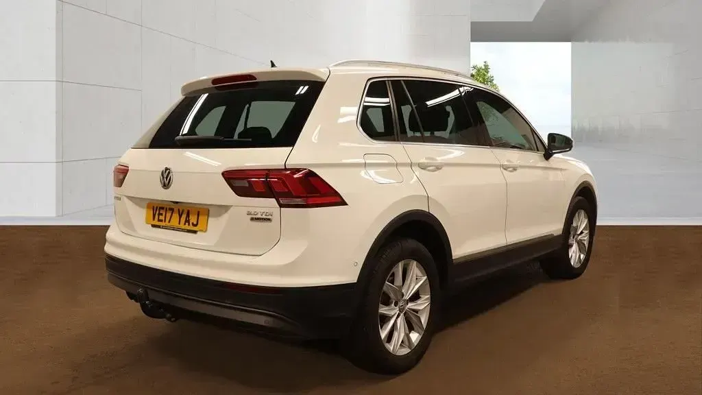 Used VW Tiguan SE 150 HP (110 kW) 2017 White SUV