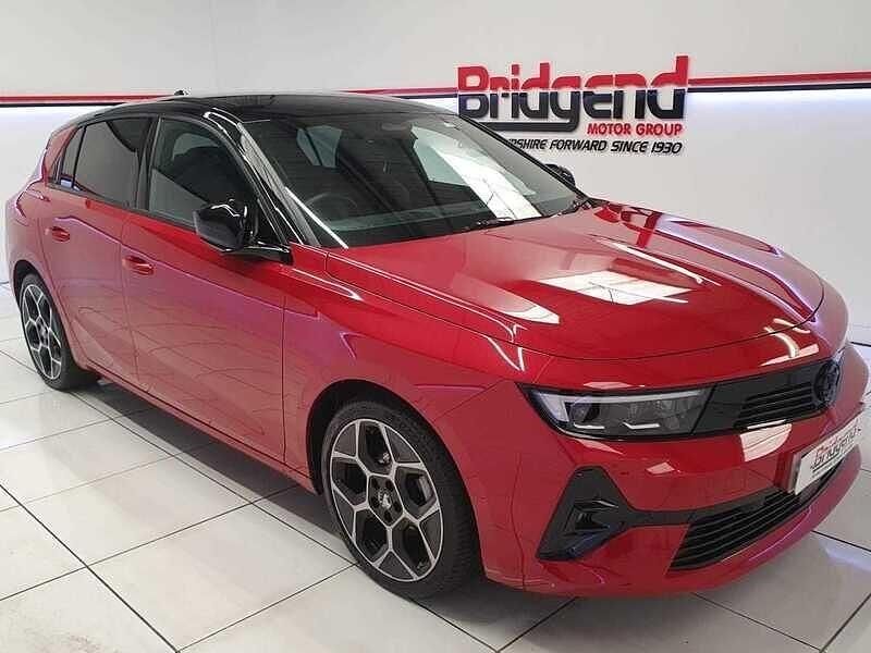 Red Used 2024 Vauxhall Astra Ultimate Hatchback | £18,499 (Fair price) - Image 1/4