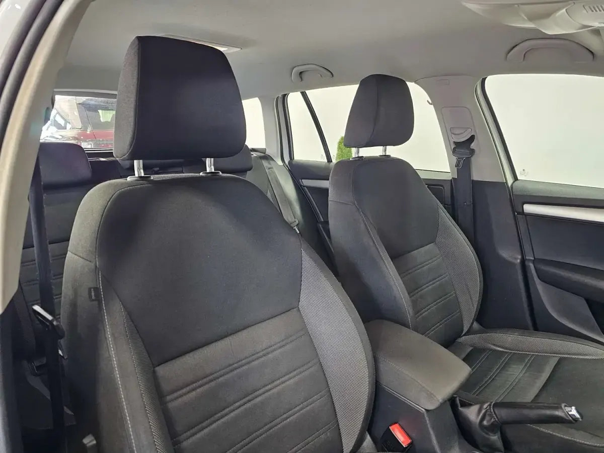 Begagnad Skoda Octavia SE Technology 115 HK (84 kW) 2018 Vit Kombi