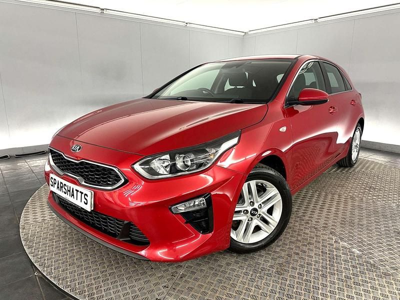 Used Kia Ceed 114 HP (83 kW) 2020 Red Hatchback