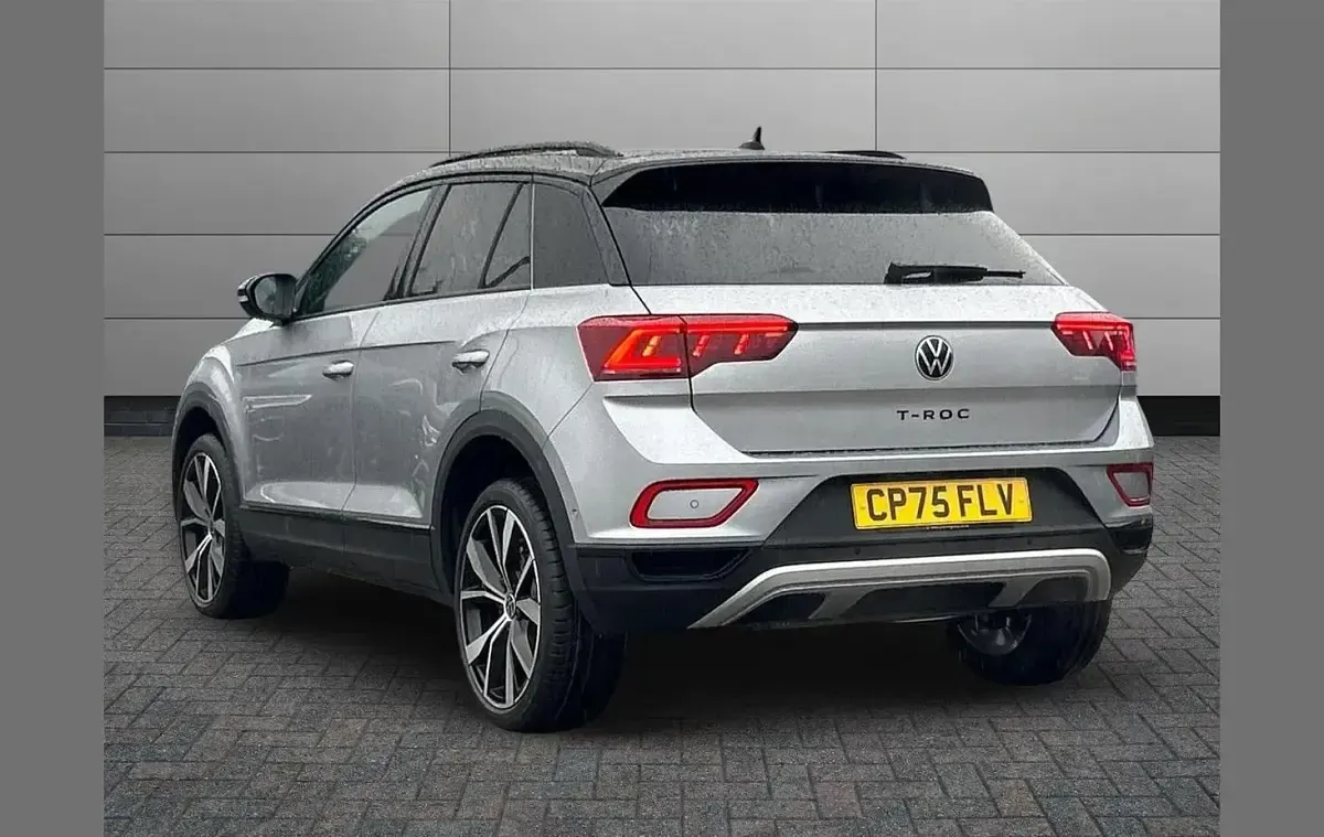 Used VW T-Roc Design 150 HP (110 kW) 2025 Silver SUV