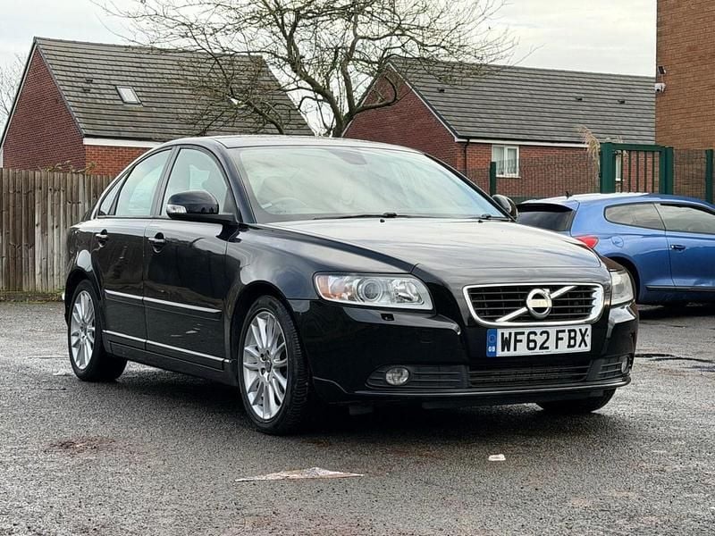 Black Used 2012 Volvo S40 SE Lux Sedan | £2,295 (Good price) - Image 1/4