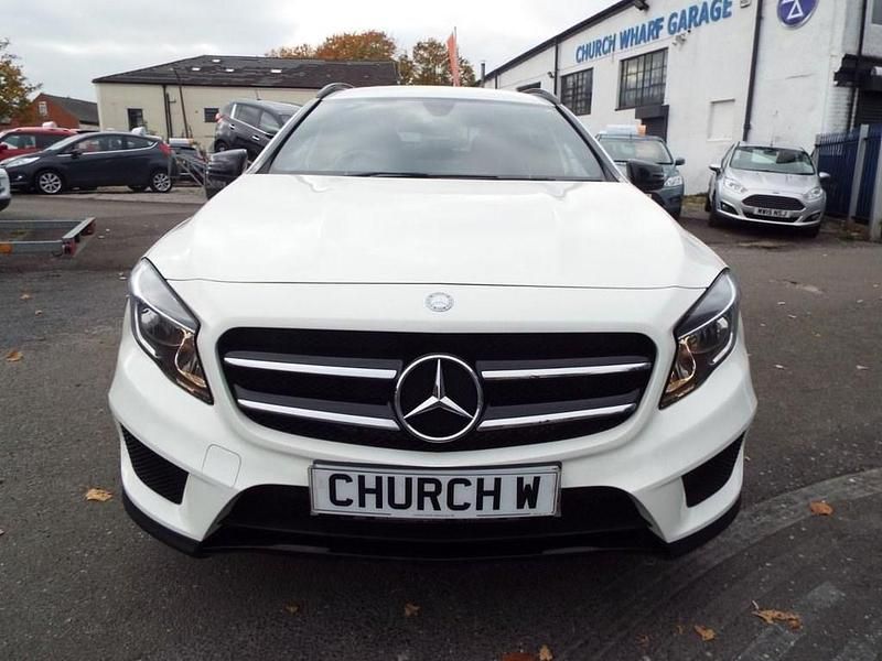 Used Mercedes GLA220 AMG line 177 HP (130 kW) 2015 White SUV